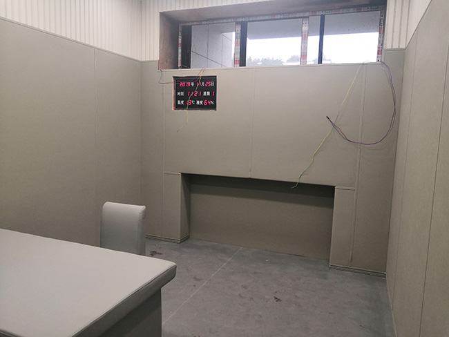 紀委談話室軟包2.jpg 紀委談話室軟包2.jpg